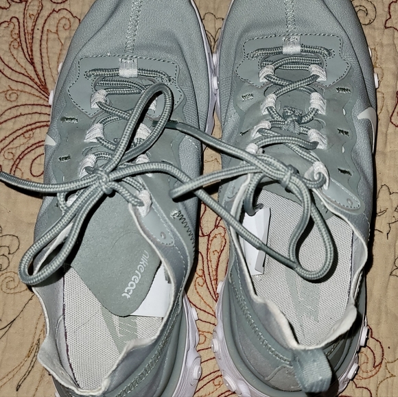 Nike women's sz 9 shoes - Picture 2 of 6